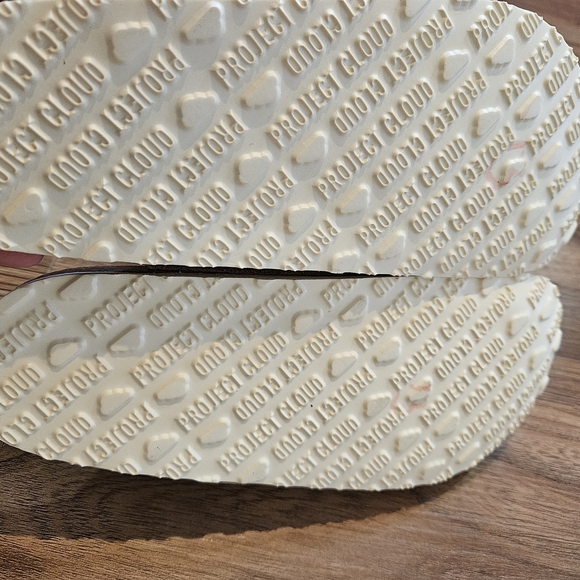 Project Cloud Benton Tan Sand Suede Clogs Size 8 - Picture 2 of 4